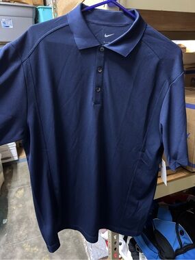 Nike Men’s Dark Blue Polo Shirt. Size medium